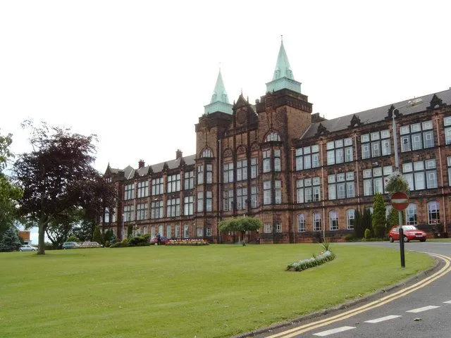 How to study at the University of Strathclyde?